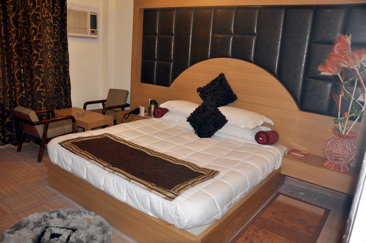 Hotel Mount View Katra (Jammu and Kashmir) Quarto foto
